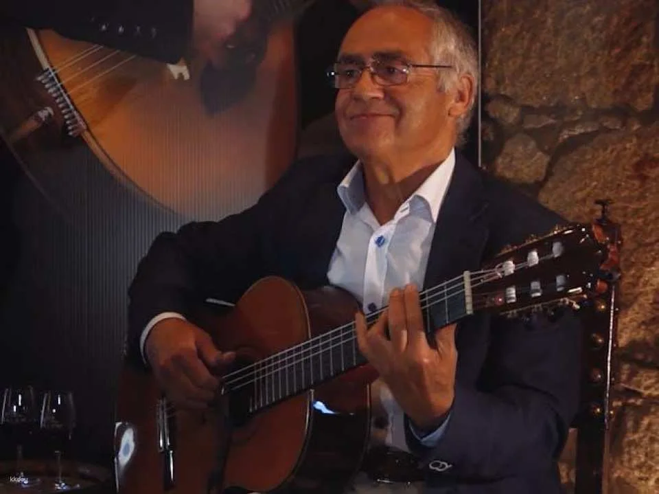 Porto Cálem Cellar tour with wine tasting and Fado show