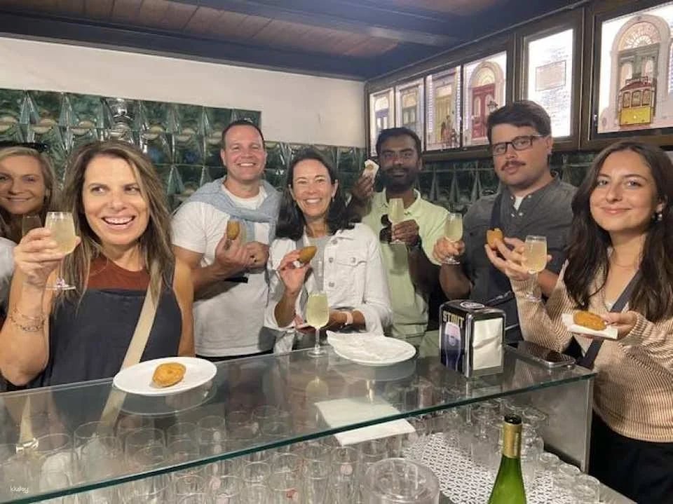 Lisbon for foodies small-group walking tour