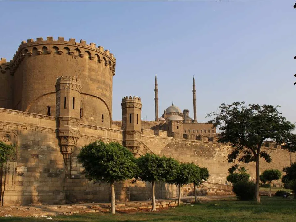 Guided Pyramids of Giza Day Trip With Saladin Citadel Tour
