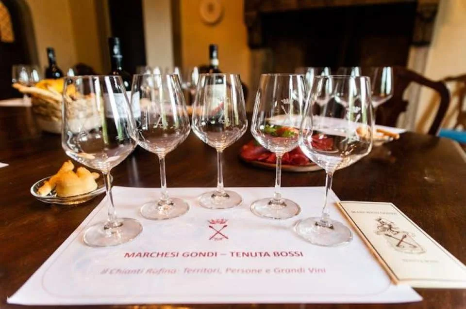 Chianti wine tour, the 5 nuances of Tuscan red