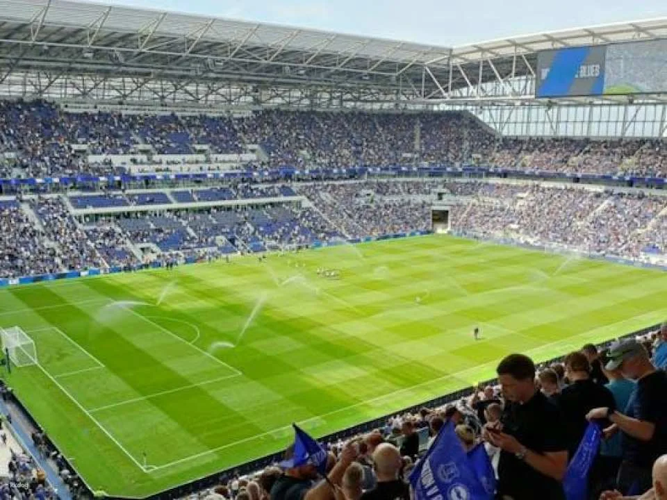 Everton FC football game at Hill Dickinson Stadium (606020)