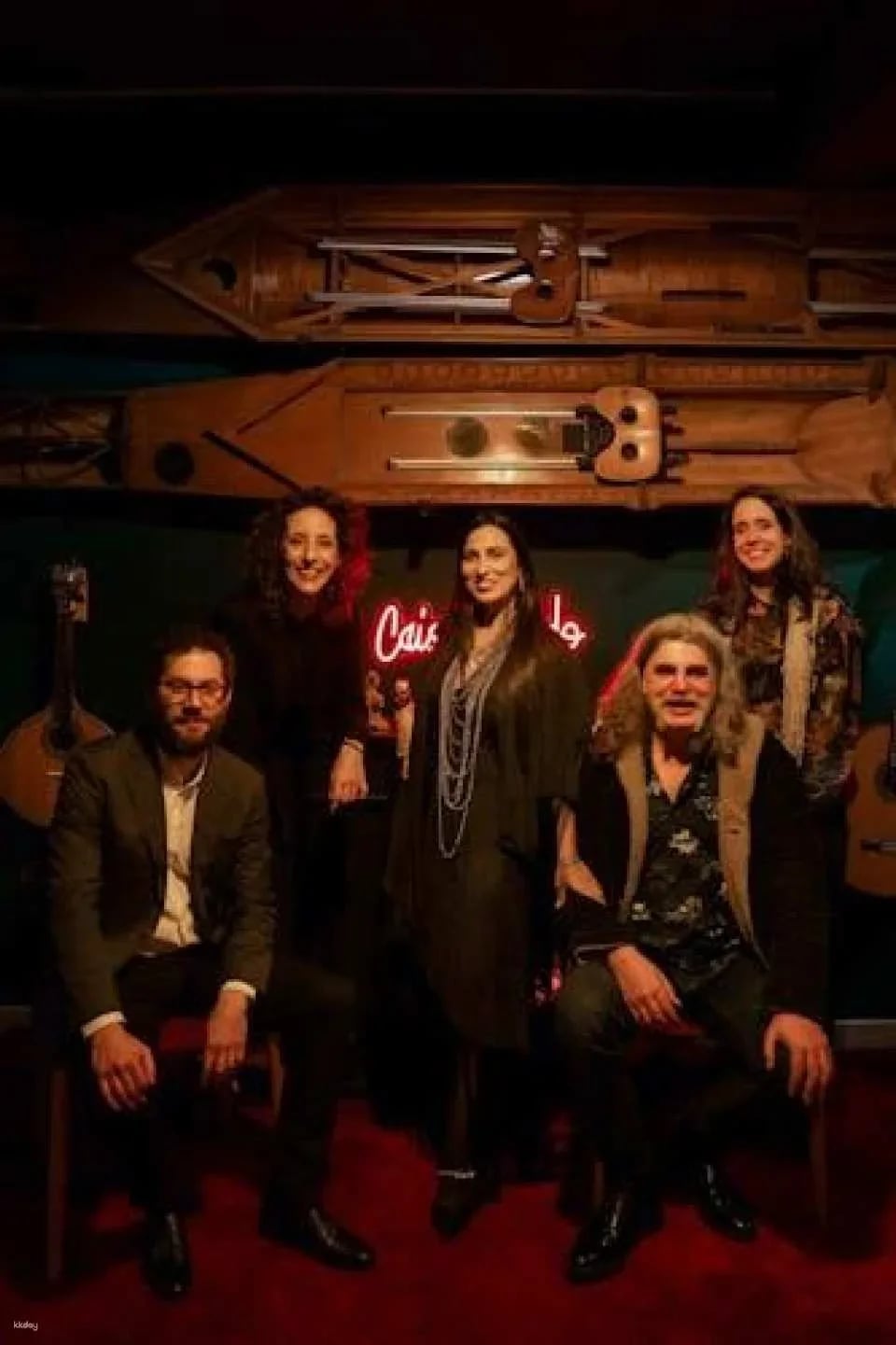 Traditional fado show with local artists in Porto