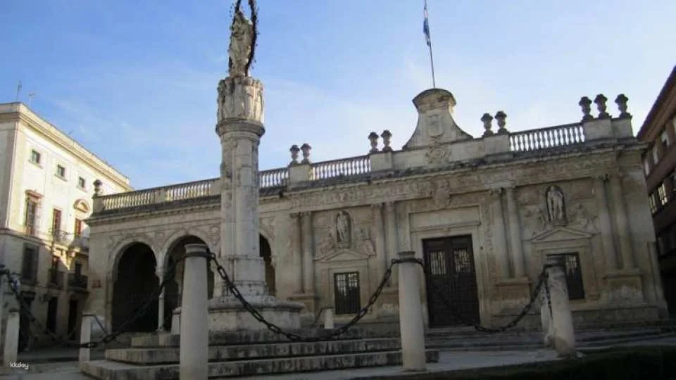 Guided walking tour of Jerez with sherry wine tasting