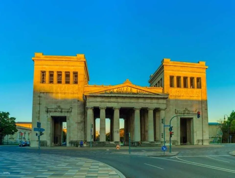 Stories and treasures of Munich's Koenigsplatz area self-guided audio
