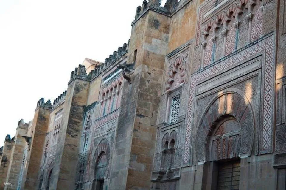 Guided tour of the Mosque-Cathedral of Córdoba and Jewish quarter