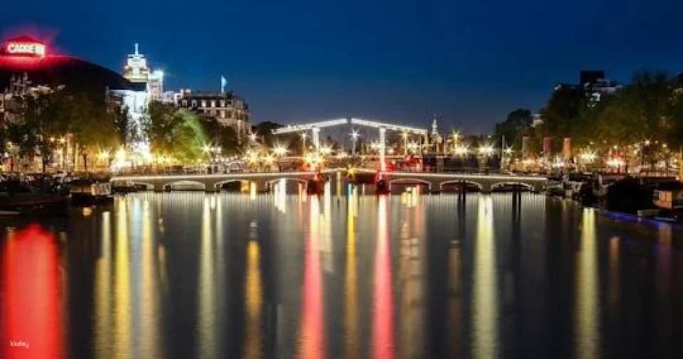 Boat tour through the Amsterdam Light Festival