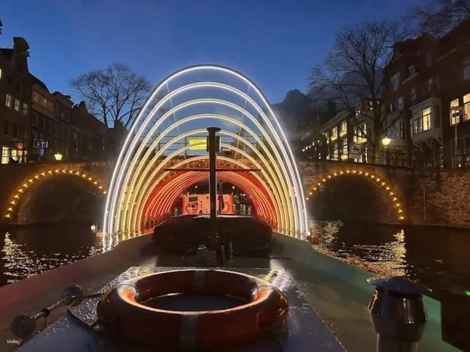 Boat tour through the Amsterdam Light Festival