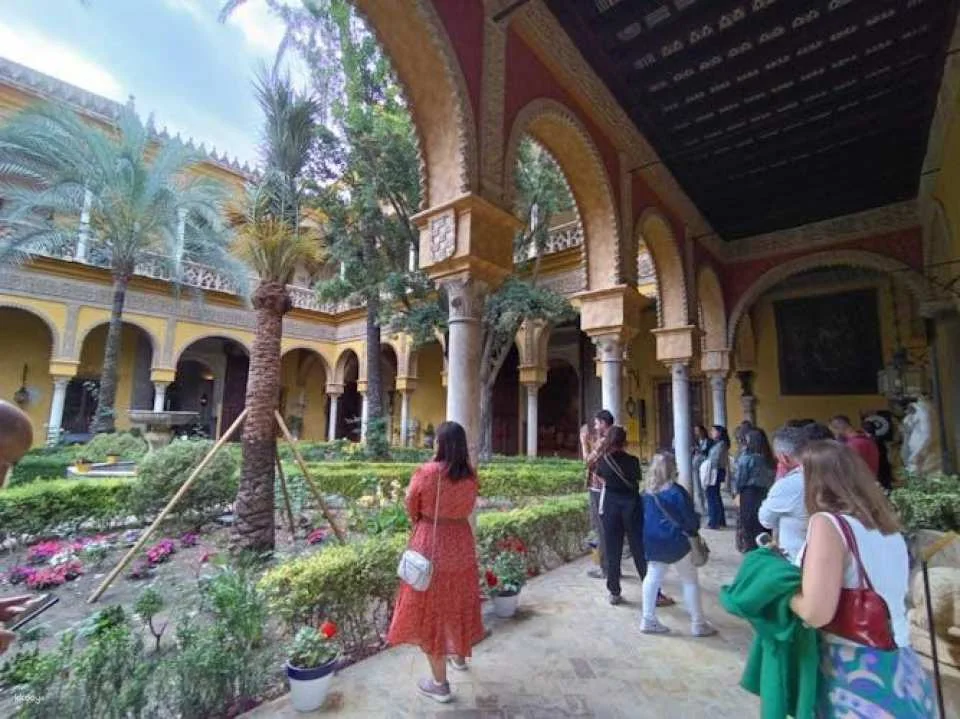 Seville Heritage Guided Tour with Macarena Quarter, Moorish Churches and Palaces