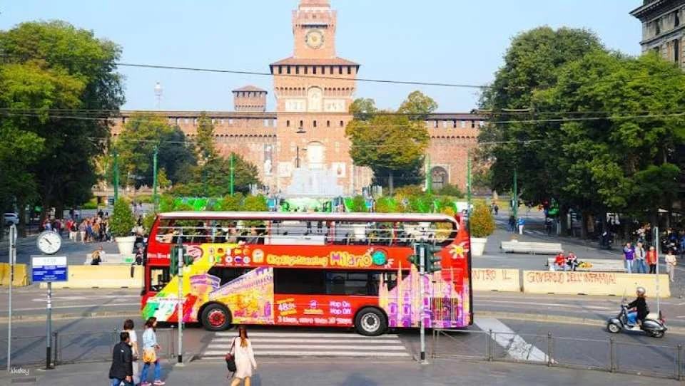 Milan pass with Cathedral, Castle, and hop-on hop-off bus