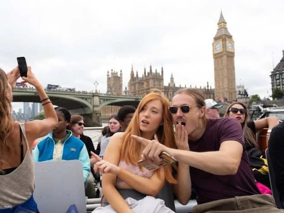 Harry Potter Walking Tour with Thames Cruise and Tower of London
