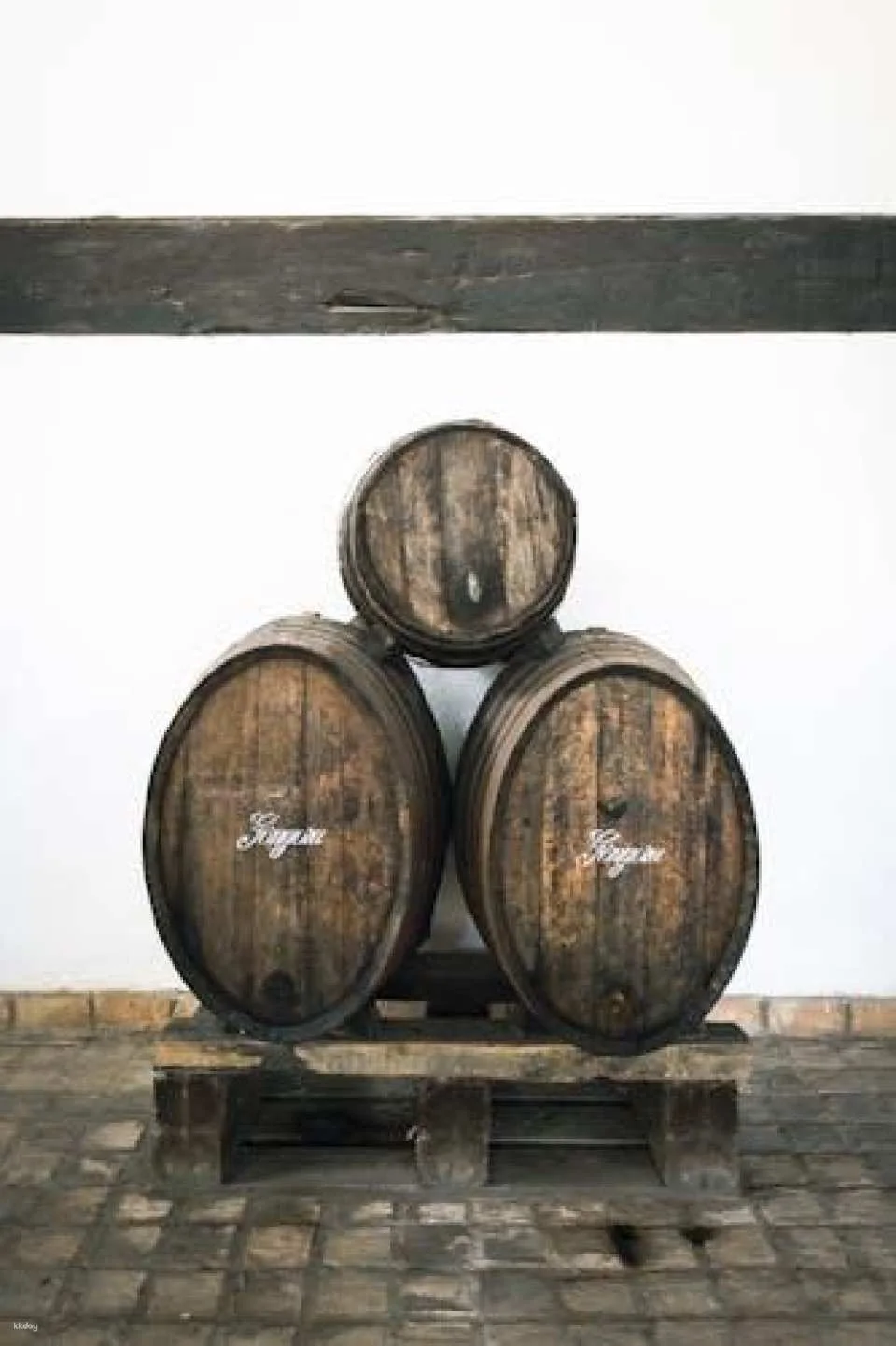 Premium sensory wine tour