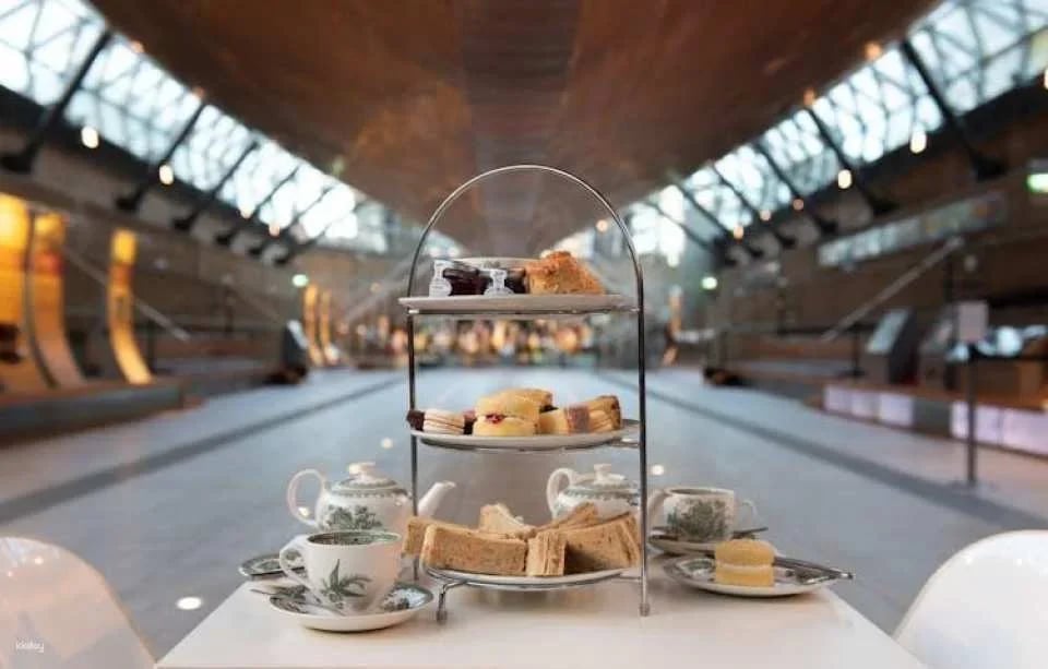 Entrance at the Cutty Sark with afternoon tea