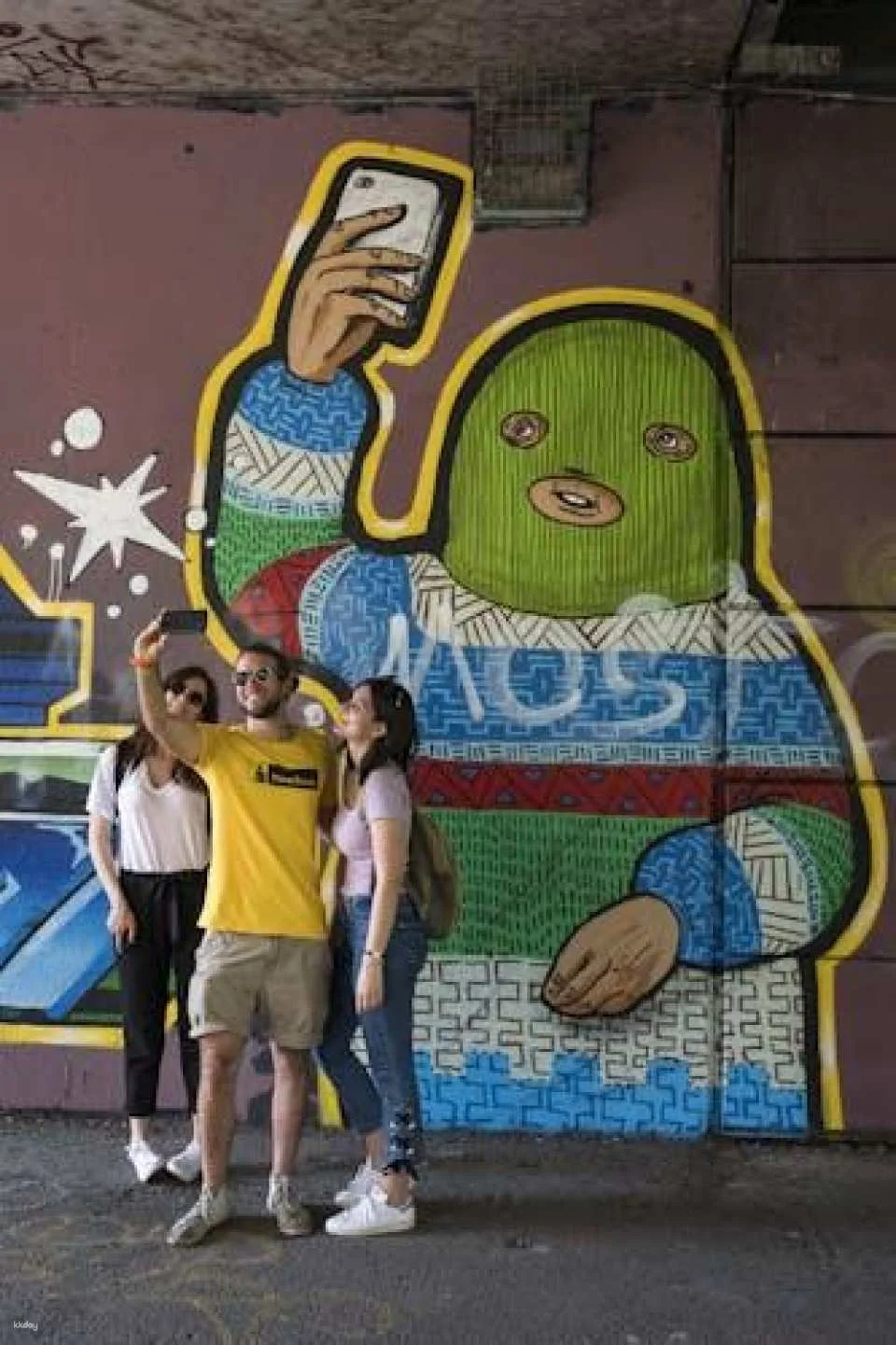 Street art tour through Vienna