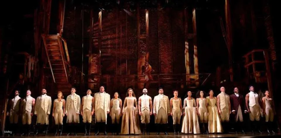 Hamilton, the musical experience at Victoria Palace Theatre
