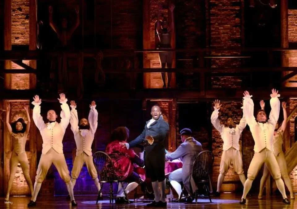 Hamilton, the musical experience at Victoria Palace Theatre