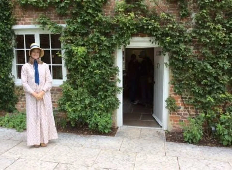 Jane Austen tour of Bath with city highlights (606743)