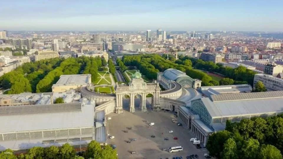 Brussels' landmarks audio guide and Autoworld entry ticket