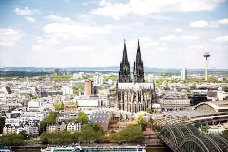 River Cruises Collection: Historical Cologne Walking Tour
