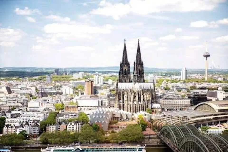 River Cruises Collection: Historical Cologne Walking Tour