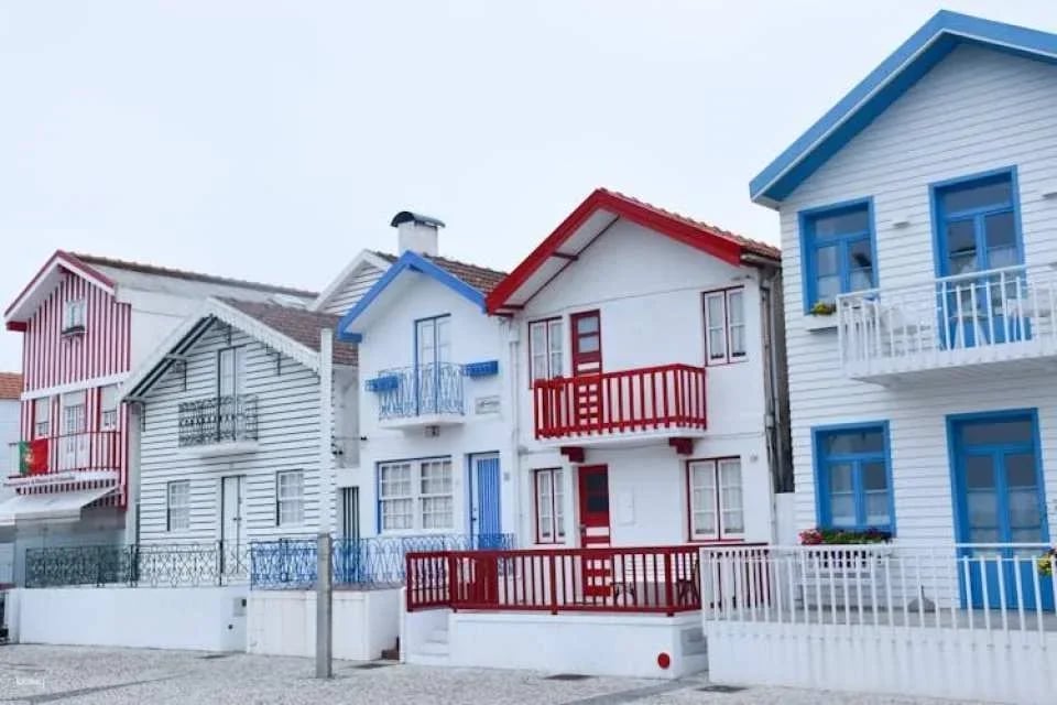 Full-day Aveiro, Costa Nova and Capelha da Pedra tour from Porto