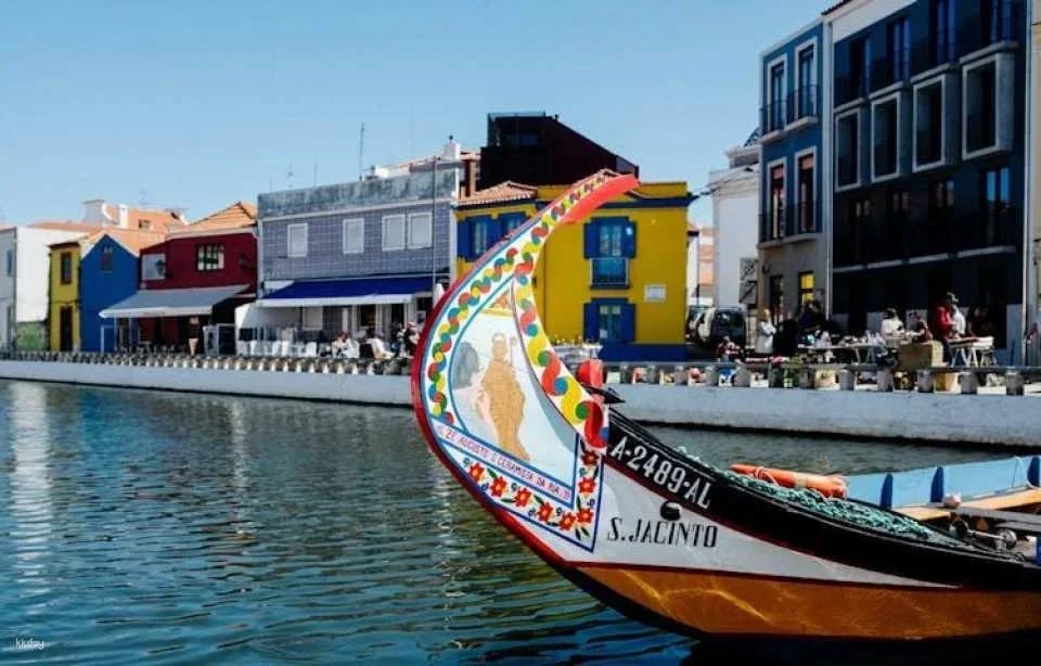 Full-day Aveiro, Costa Nova and Capelha da Pedra tour from Porto