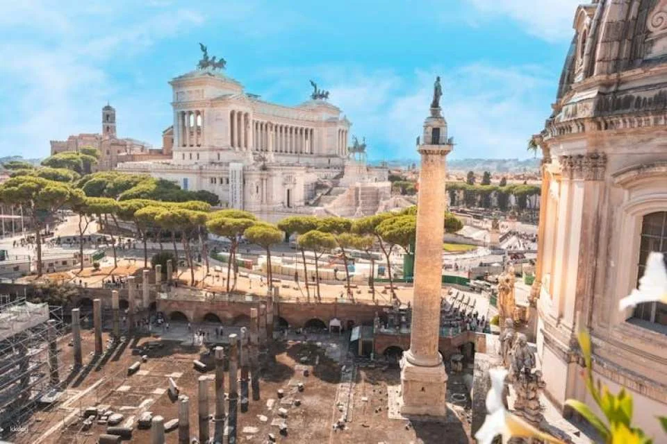 Colosseum, Roman Forum & Palatine Hill Guided Tour