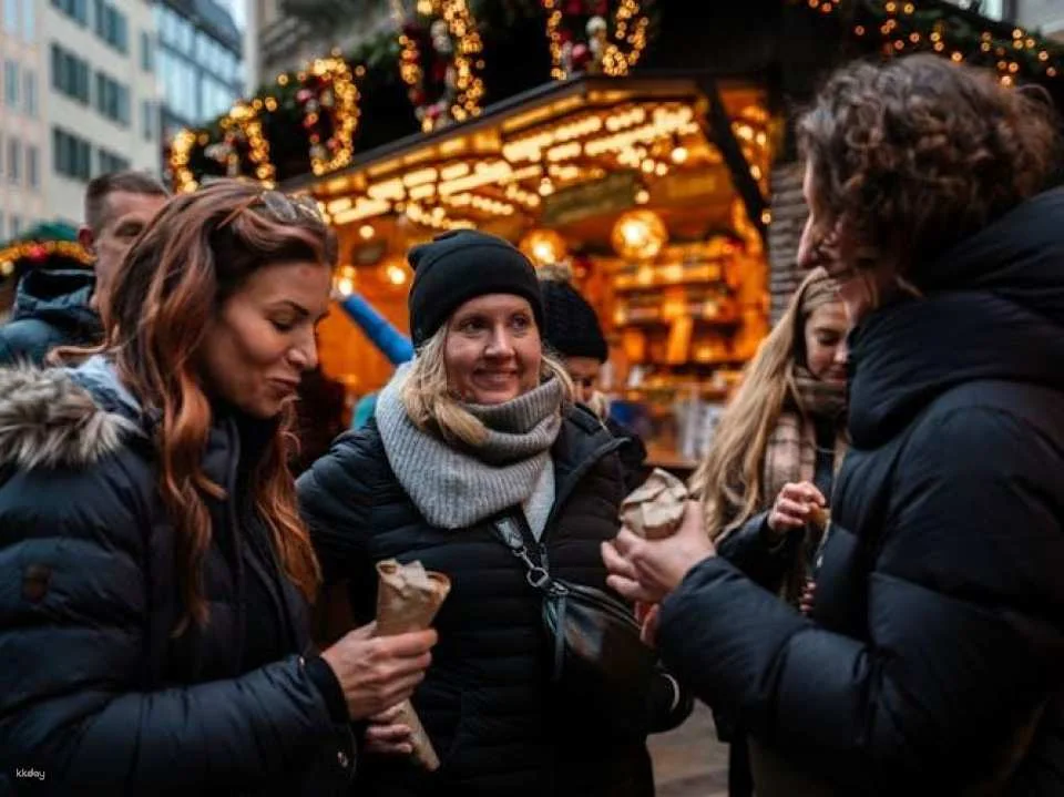 Munich Christmas market tour with traditional snacks and drinks