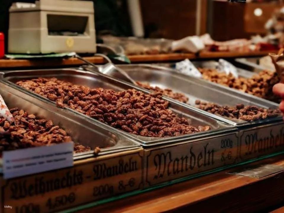 Munich Christmas market tour with traditional snacks and drinks