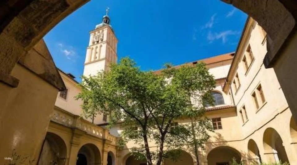 Basilica of St James and Minorite Friary 3-hours tour in Prague
