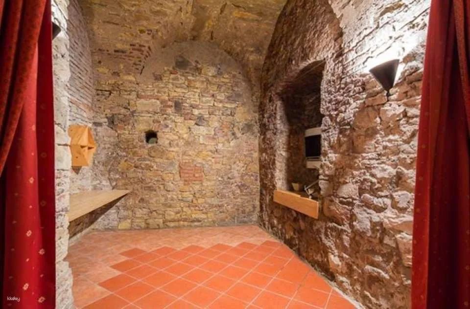 Basilica of St James and Minorite Friary 3-hours tour in Prague