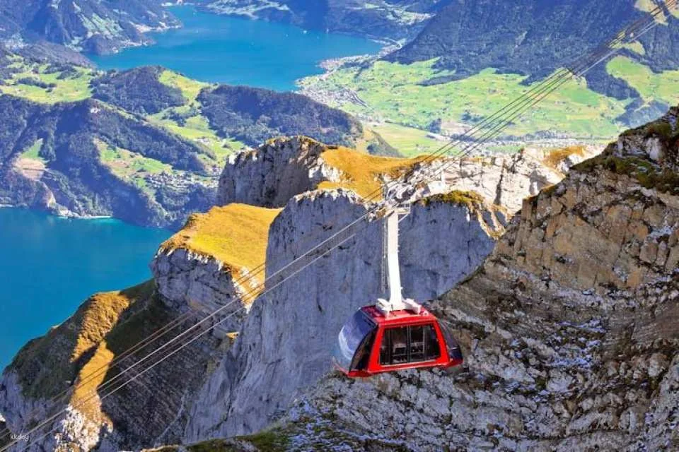 Private Golden Round Trip to the Pilatus from Zurich