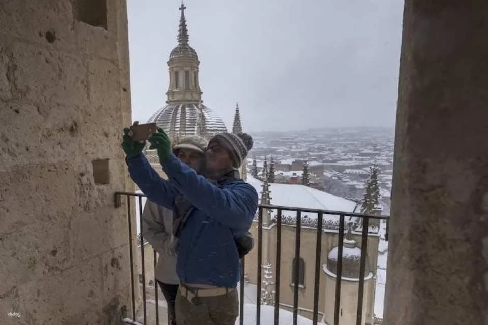 Guided tour to the tower with entrance ticket to Cathedral of Segovia