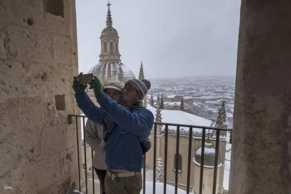 Guided tour to the tower with entrance ticket to Cathedral of Segovia