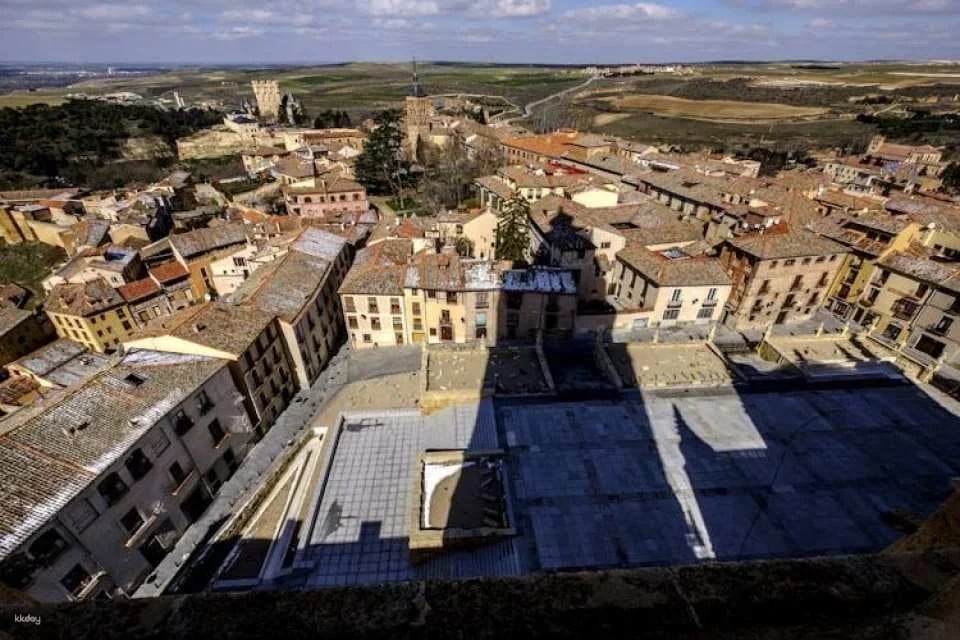 Guided tour to the tower with entrance ticket to Cathedral of Segovia