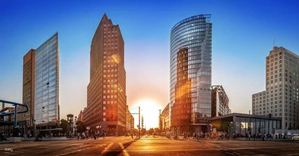 Stories of Berlin, private walking tour for couples