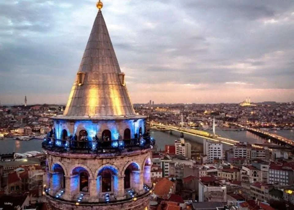 Skip-the-line Ticket for Dolmabahce Palace and Galata Tower