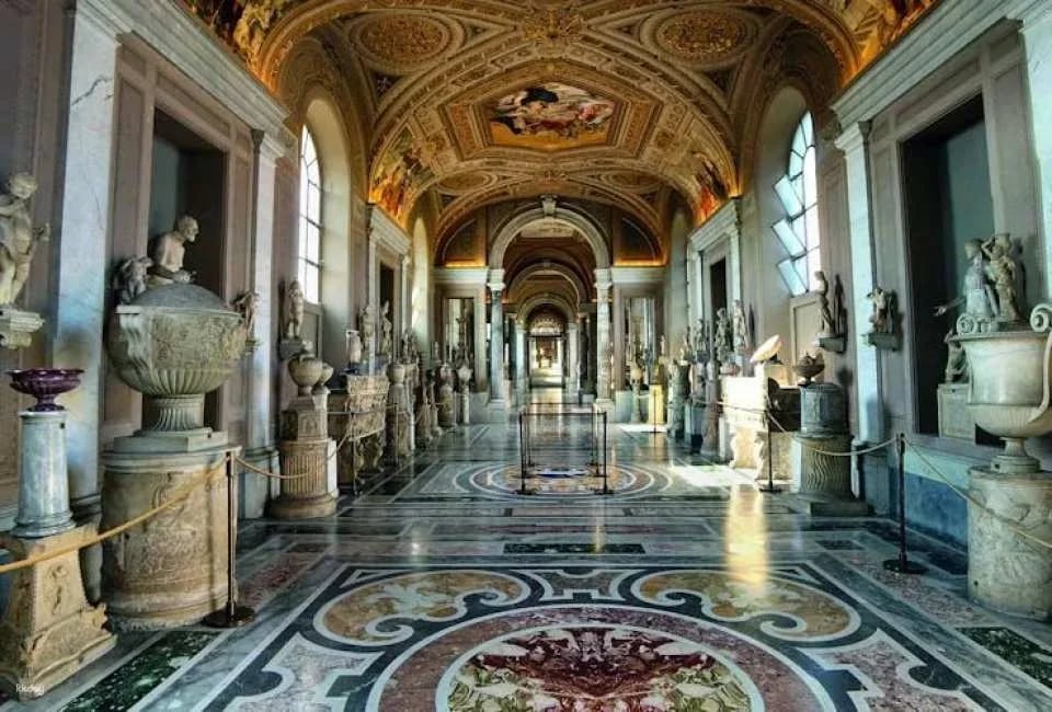 Vatican Museums early-bird private tour