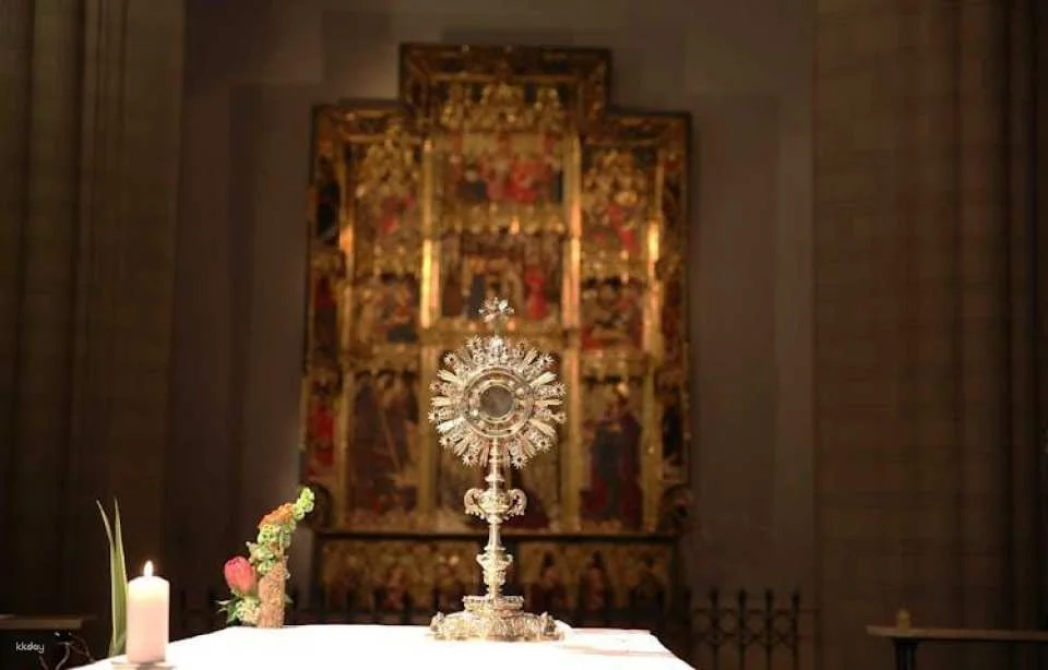 Combined guided tour to Cathedral and Diocesan Museum