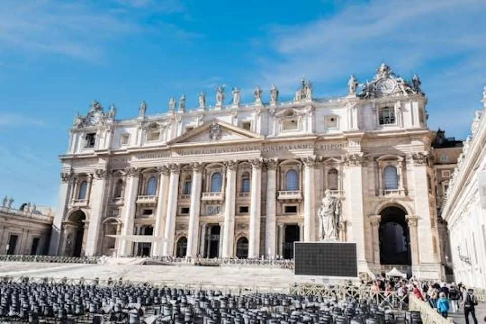 St. Peter's Basilica reserved entry and audioguide
