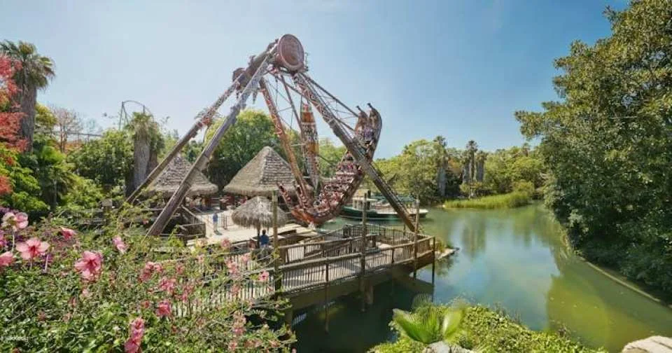 Caribe Aquatic Park by day and PortAventura Park by night 1-day combo