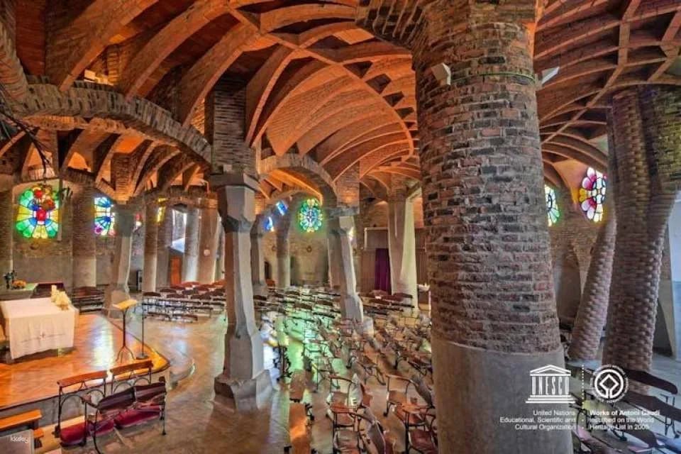 Gaudí Crypt in Colonia Güell guided tour