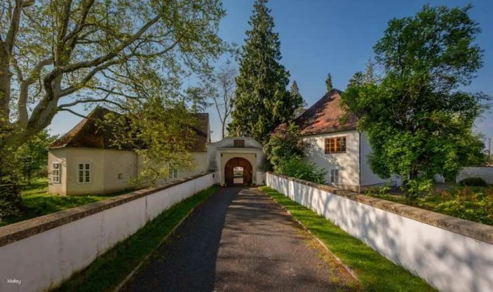 Lackenbach Palace tickets