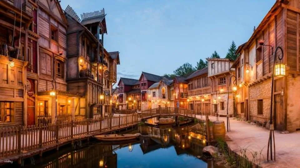 Parc Astérix® Ticket with round-trip transport from Paris