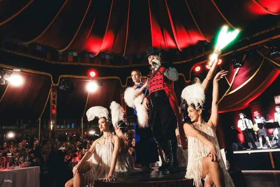 Burlesque dinner show experience