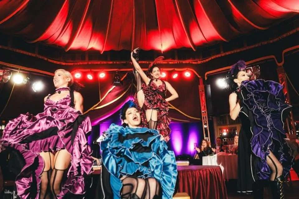 Burlesque dinner show experience