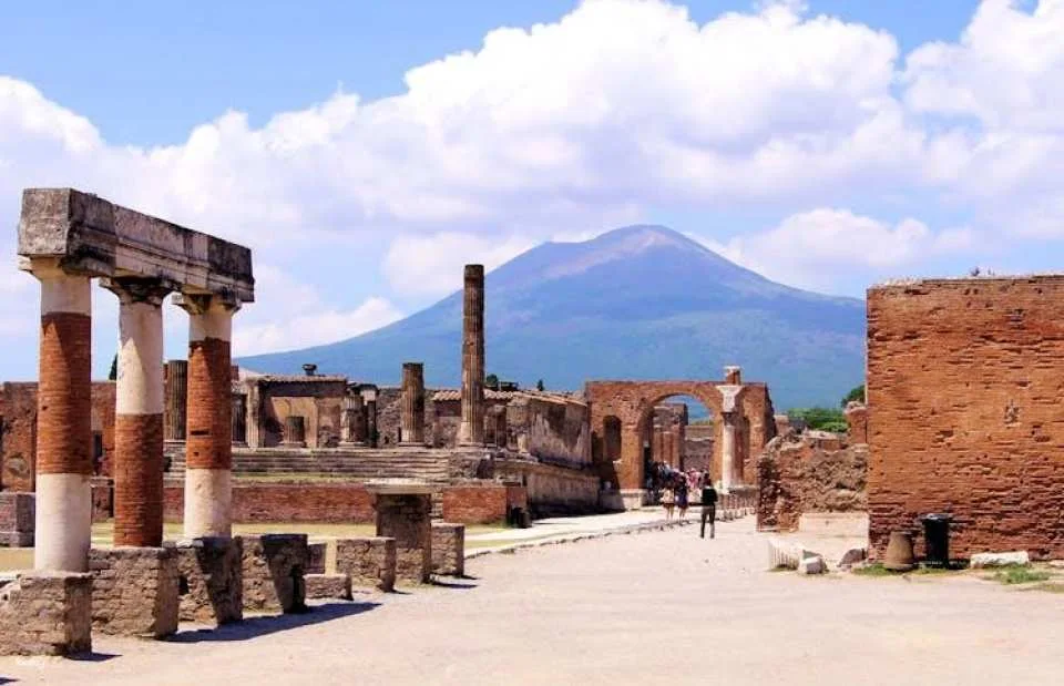 Pompeii small group tour from Maiori with skip-the-line tickets