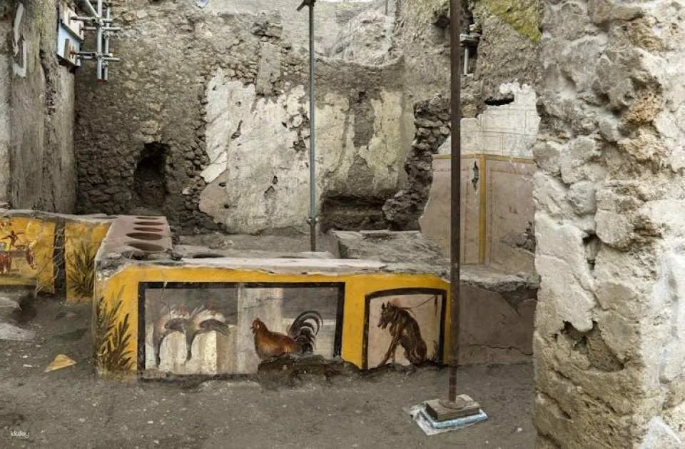Pompeii small group tour from Maiori with skip-the-line tickets