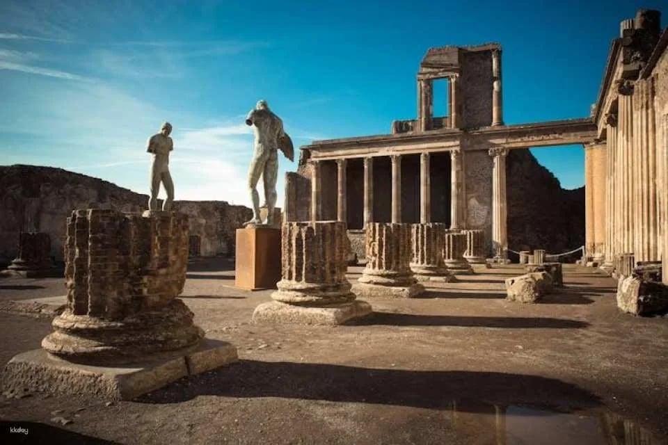 Pompeii small group tour from Maiori with skip-the-line tickets