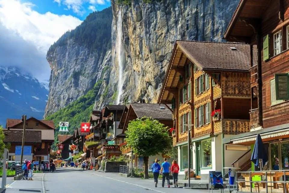 Private day tour to Berne and to an Emmental Cheese farm from Zürich