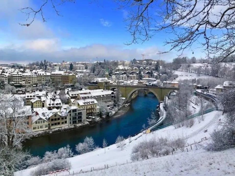 Private day tour to Berne and to an Emmental Cheese farm from Zürich